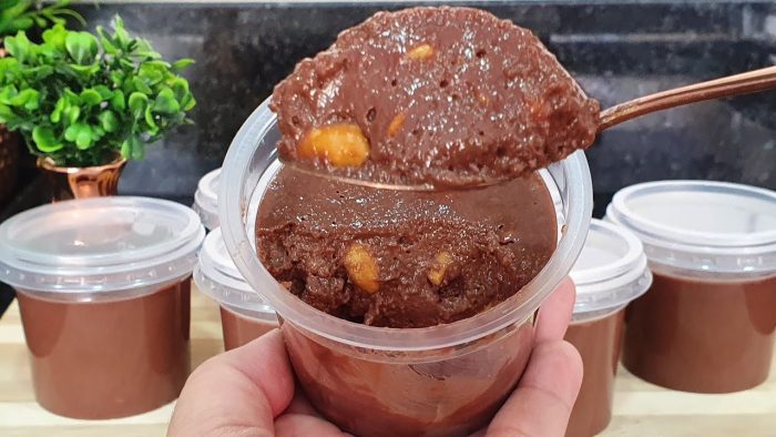 É SÓ MISTURAR, NÃO VAI AO FOGO E DISPENSA LIQUIDIFICADOR! FATURE COM SOBREMESA NO POTE!