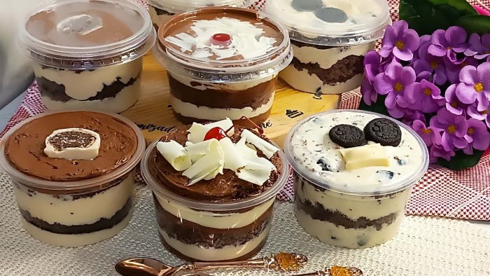 Três Sabores de Bolo No Pote usando os mesmos recheios! Laka Oreo, Ouro Branco e Dois Amores!