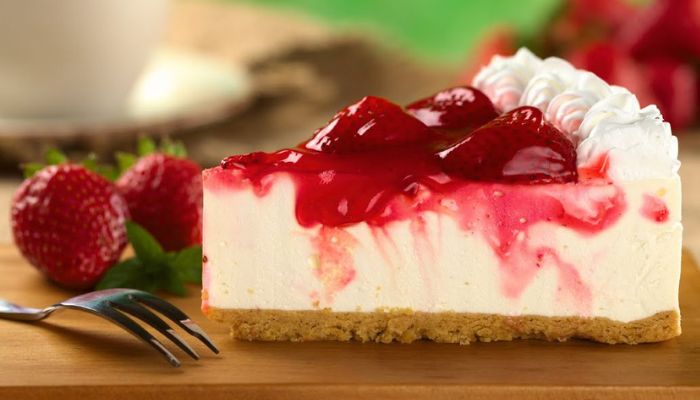 Cheesecake de Morango: Uma Sobremesa Deliciosa e Refrescante