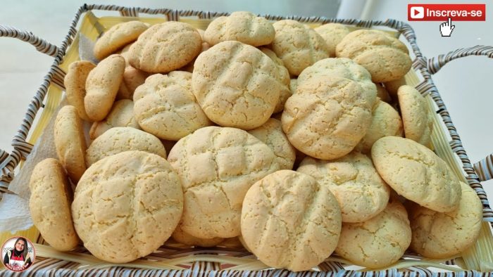 BOLACHA DE POLVILHO QUE DERRETE NA BOCA