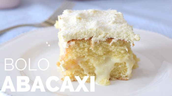 BOLO DE ABACAXI (fácil e molhadinho) | BELLARIA CHOCOLATIER | RAQUEL CICOLIN