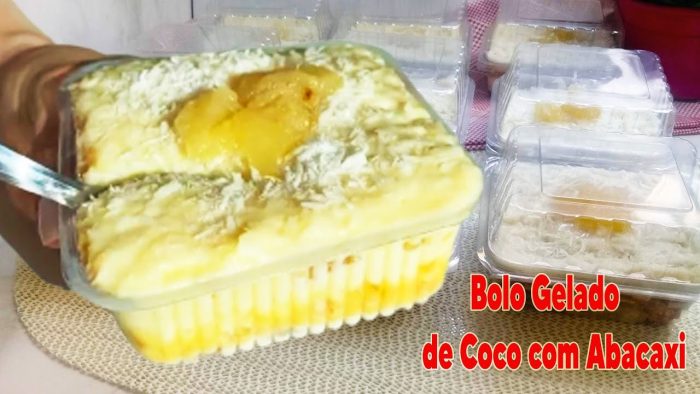 Bolo Gelado de Coco com Abacaxi