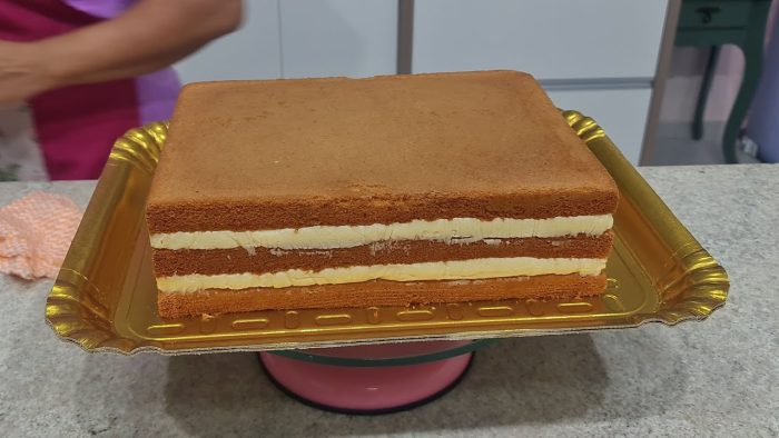 BOLO  PARA 45 PESSOAS /DECORAÇÃO FÁCIL COM BICOS DE DECORAR 070 /20 /4B/PERLÊ 5  @PARISCAKEDESIGNER