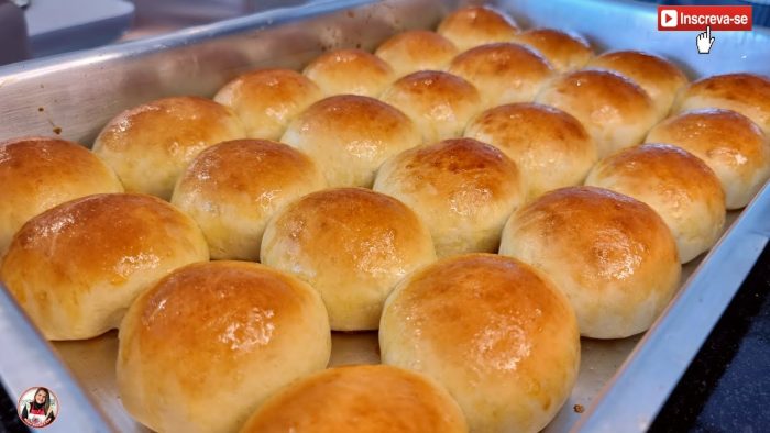 NÃO COMPRE PÃO, FAÇA ESSE PÃO DE LEITE FOFINHO PRA TOMAR COM CAFÉ