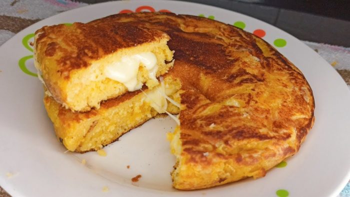 PAMONHA DE FRIGIDEIRA PRONTA EM 10 MINUTOS COM MILHO DE LATINHA PARA O CAFÉ DA MANHÃ OU LANCHE