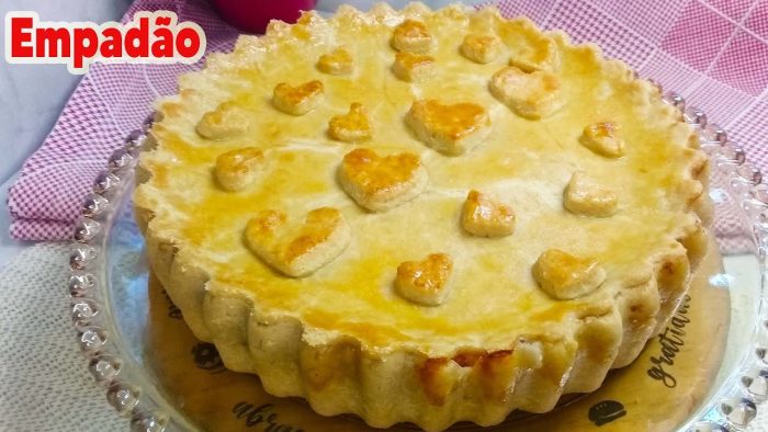 Empadão de queijo com calabresa  –  Massa crocante que derrete na boca!  Fácil de fazer!