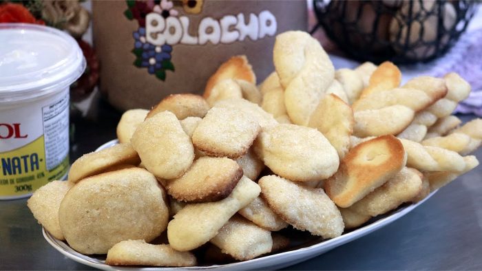 SÓ 3 INGREDIENTES! BOLACHA DE NATA QUE DESMANCHA NA BOCA