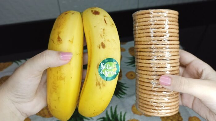TEM BANANA E BISCOITO?FAÇA ESSA RECEITA COM SÓ 2 INGREDIENTES PRONTO EM 2 MINUTOS PARA O LANCHE