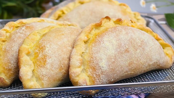 MASSA FÁCIL E FOFINHA !O MELHOR SALGADO ASSADO DE PADARIA