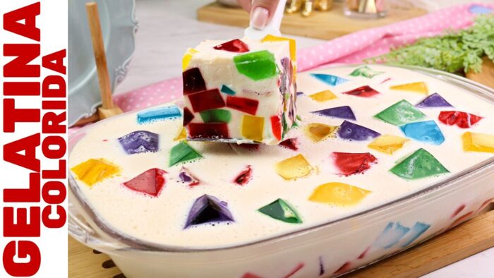 GELATINA COLORIDA: CREMOSA, SUPER FACIL DE FAZER E RENDE MUITO! | Deliciosa, perfeita para o Natal!