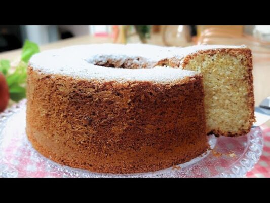 BOLO DE VÓ RÁPIDO – O BOLO MAIS SIMPLES E FOFINHO DO MUNDO ! – RECEITA FÁCIL E BOLO DE MAÇÃ