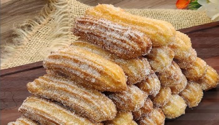 Churros Espanhóis: Uma Delícia Crocante e Irresistível