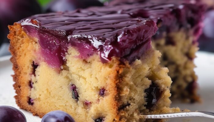 Receita de Bolo de Ameixa Fit com Farinha de Amêndoas